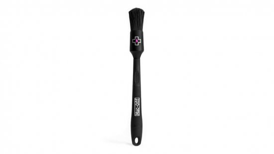 Drivetrain detailing brush MUC-OFF 368